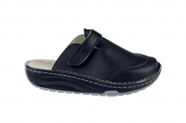 Women's Piumetta 6272 medical sabots black